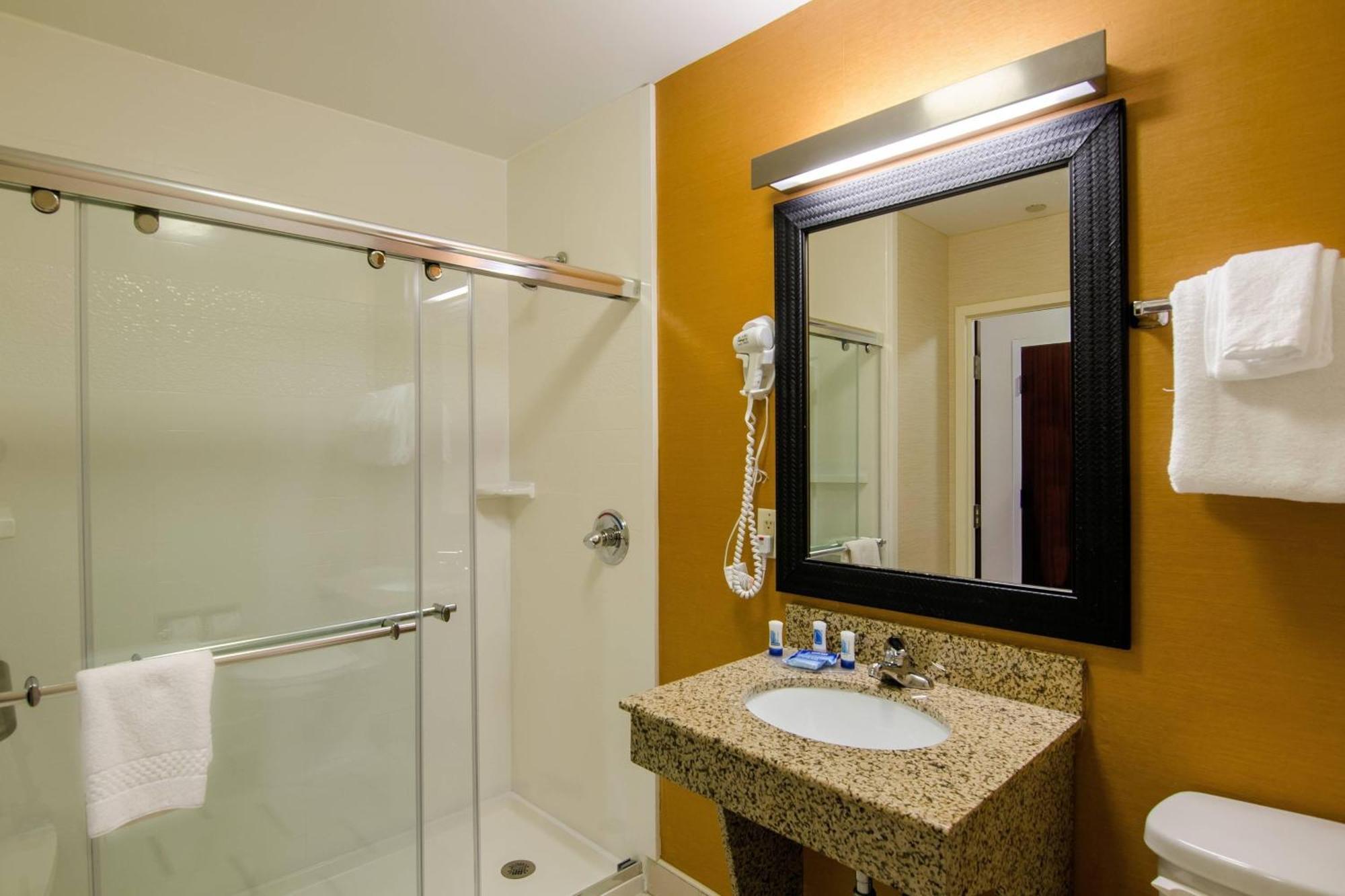 Fairfield Inn And Suites By Marriott Potomac Mills Woodbridge Kültér fotó